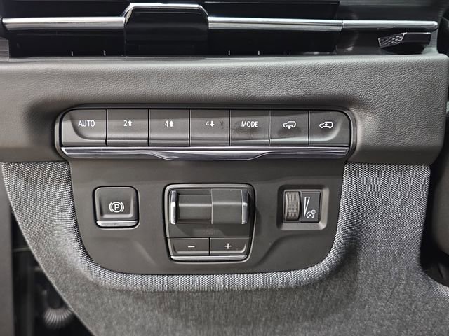 Used 2026 Cadillac Escalade Platinum Luxury image 26