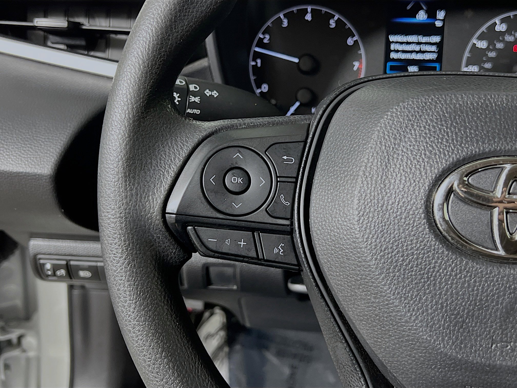 Used 2023 Toyota Corolla LE w/ LE Premium Package image 19