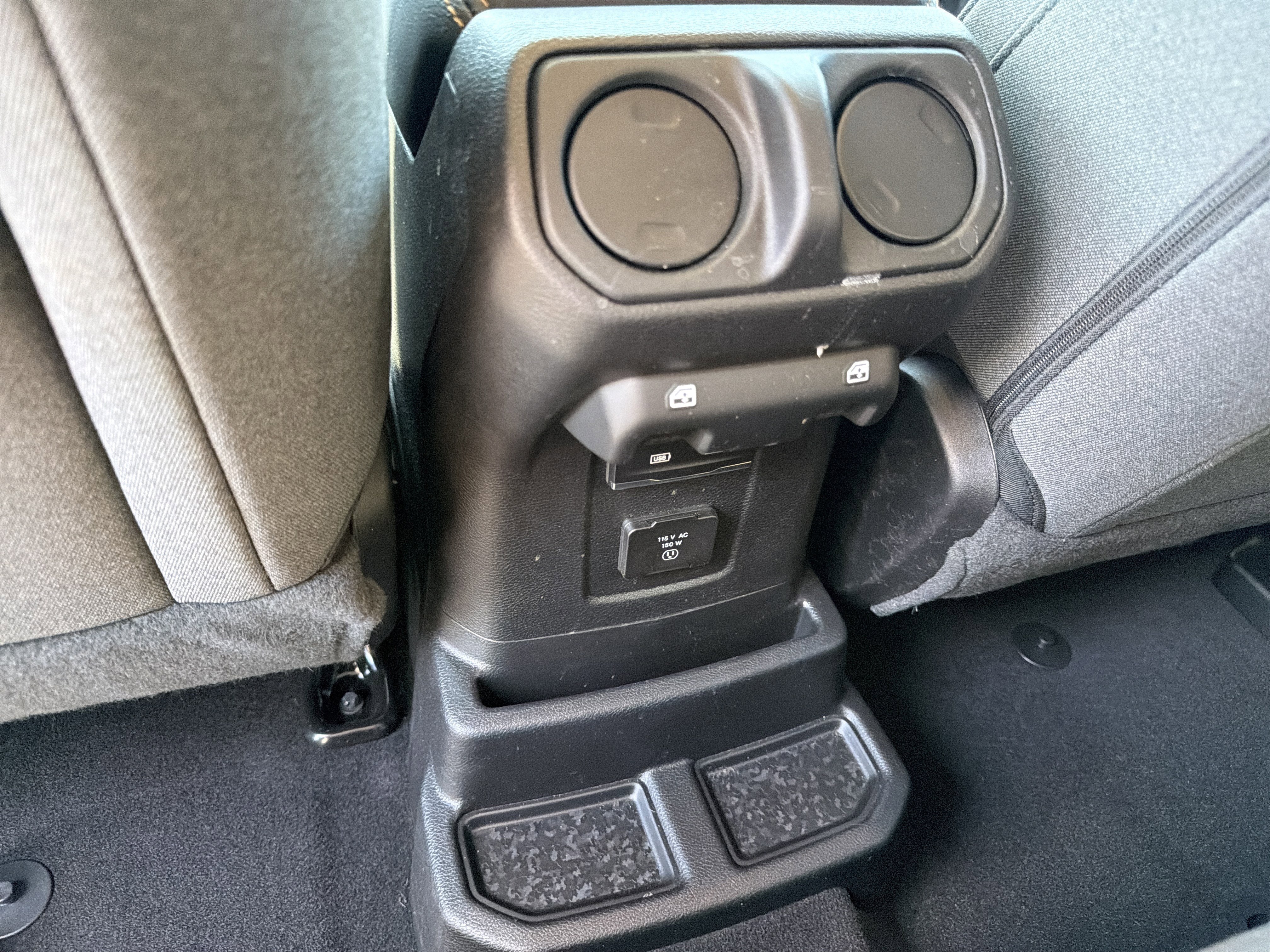 Certified 2025 Jeep Wrangler Unlimited Sahara AWD/4WD image 12