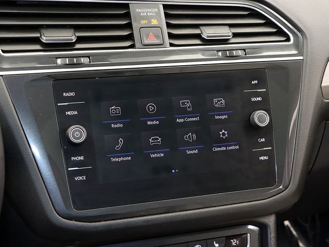 Used 2019 Volkswagen Tiguan SE image 18