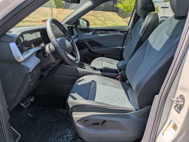 New 2026 Volkswagen Tiguan SE R-Line FWD image 20