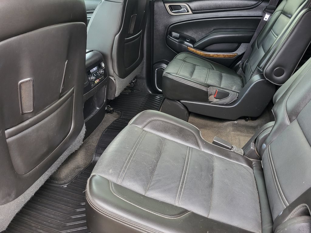 Used 2015 GMC Yukon Denali w/ Premium Package AWD/4WD image 34