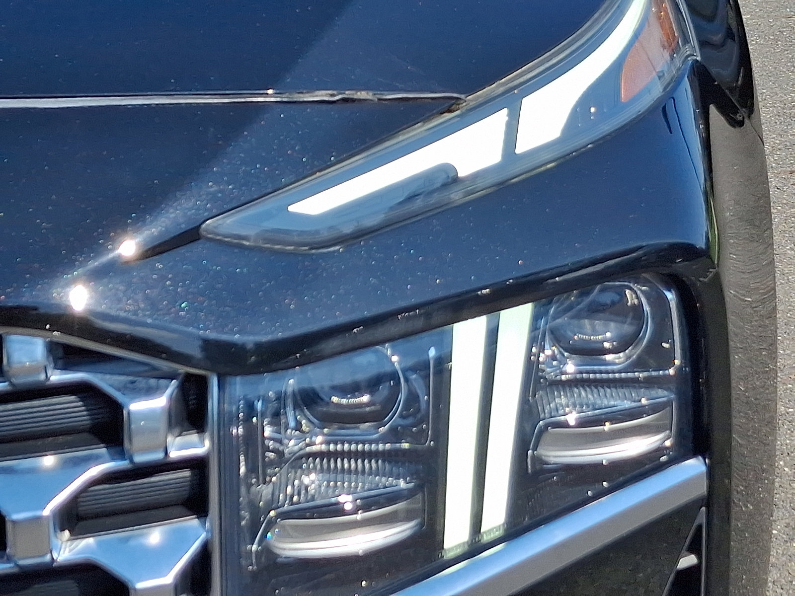 Certified 2023 Hyundai Santa Fe Limited AWD/4WD image 10