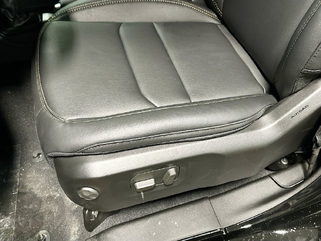 New 2026 Jeep Gladiator Sport AWD/4WD image 17