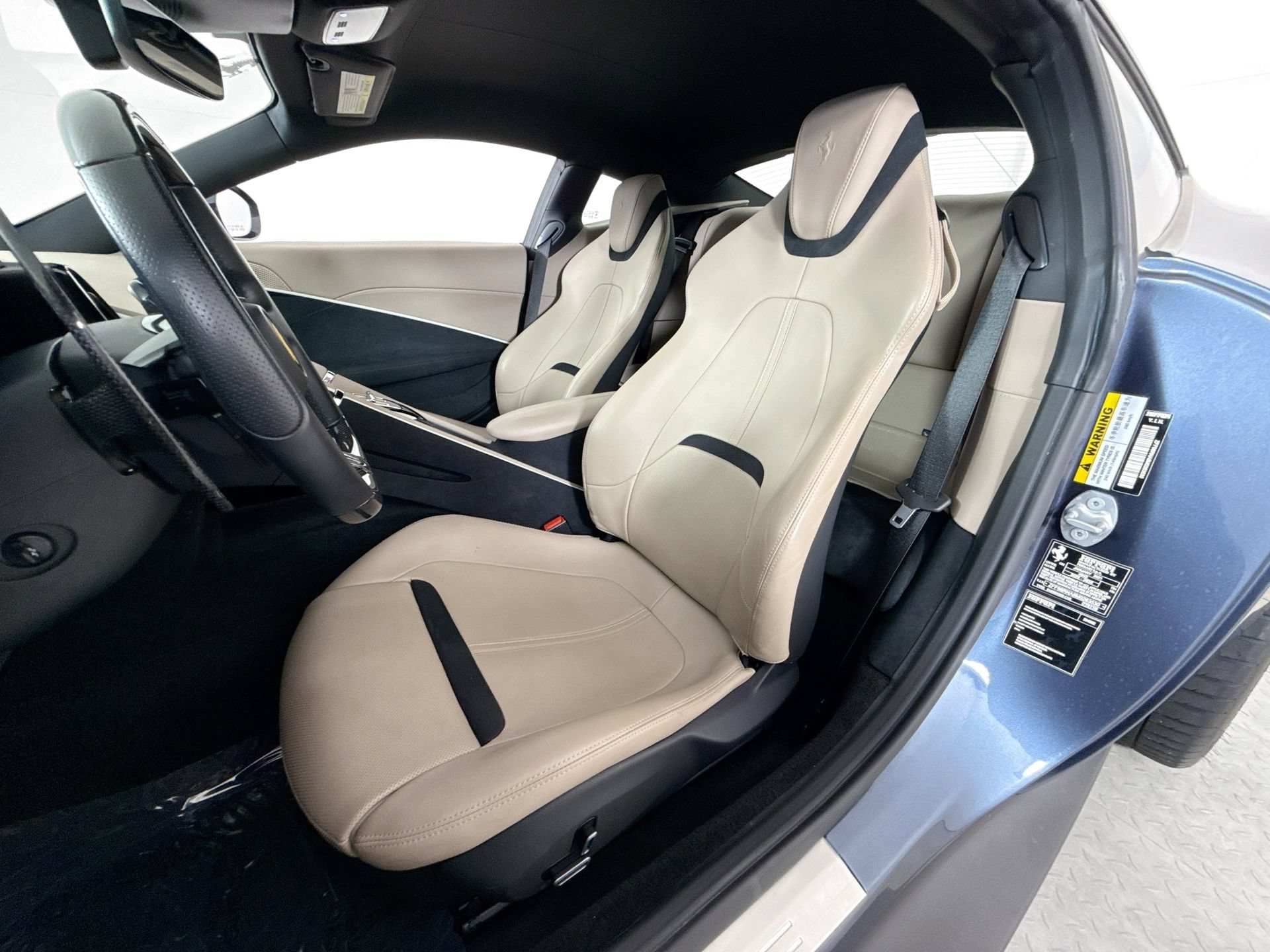 Certified 2021 Ferrari Roma RWD image 9