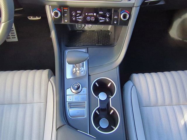 Certified 2025 Genesis G70 2.5T w/ Sport Prestige Package RWD image 20