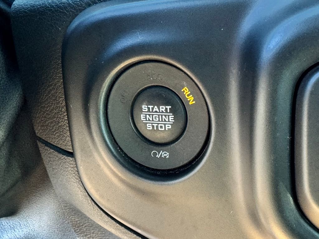 Used 2020 Jeep Wrangler Unlimited Sport image 25