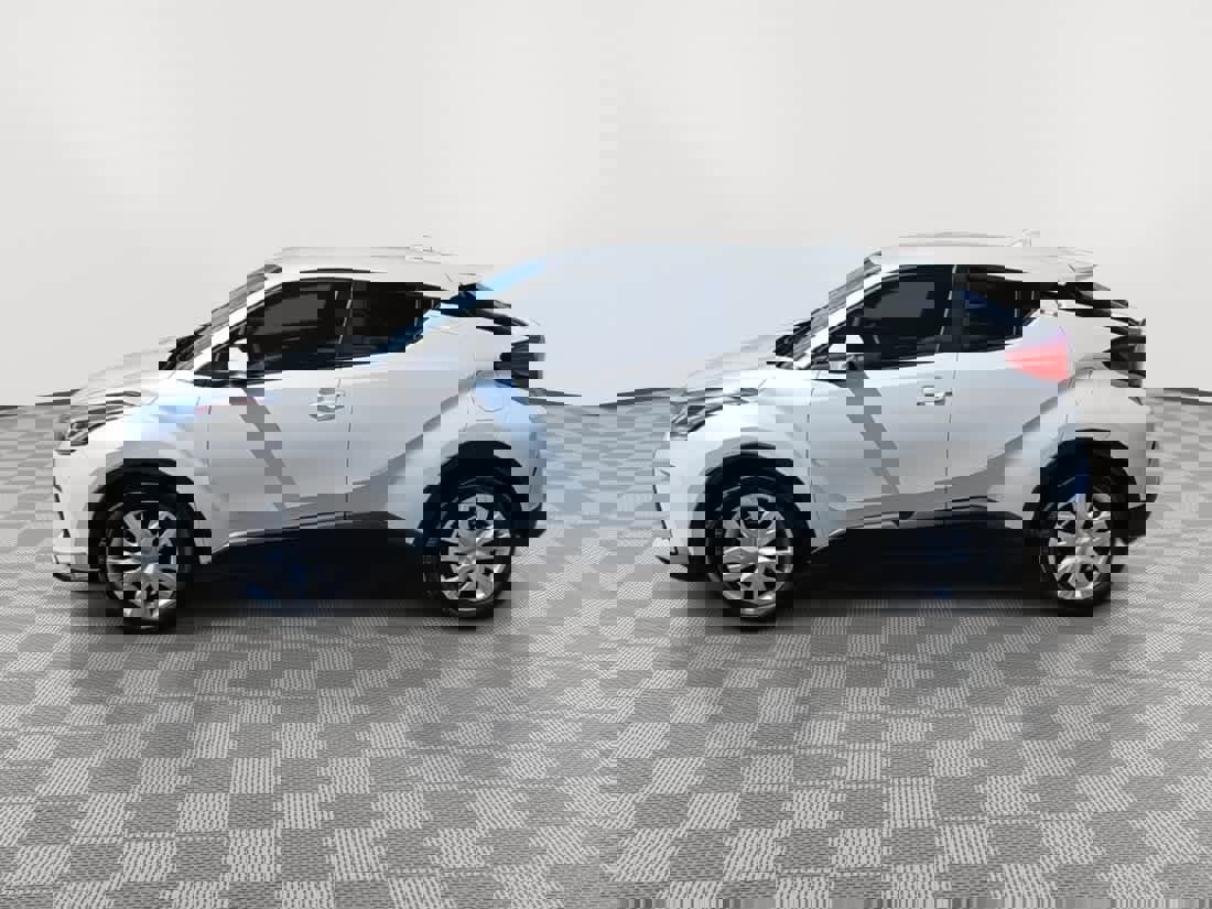 Used 2021 Toyota C-HR LE FWD image 5