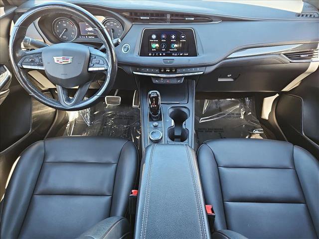Used 2021 Cadillac XT4 Sport w/ Technology Package FWD image 17