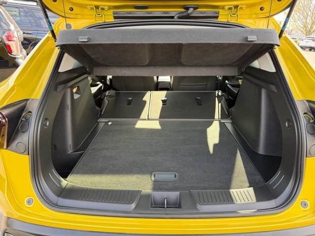 Used 2024 Chevrolet Trax ACTIV w/ Sunroof Package FWD image 34