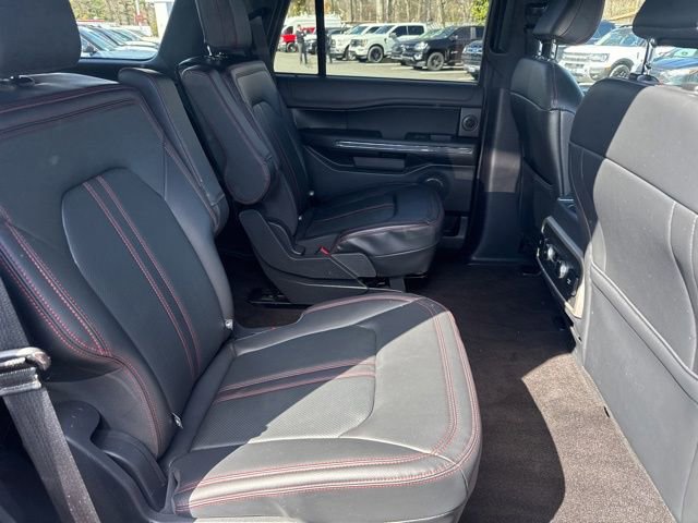 Used 2023 Ford Expedition Limited image 11