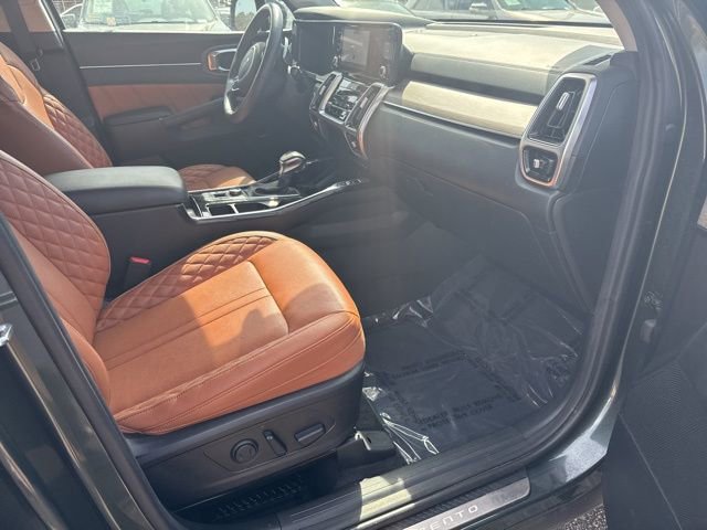 Certified 2023 Kia Sorento SX Prestige image 6