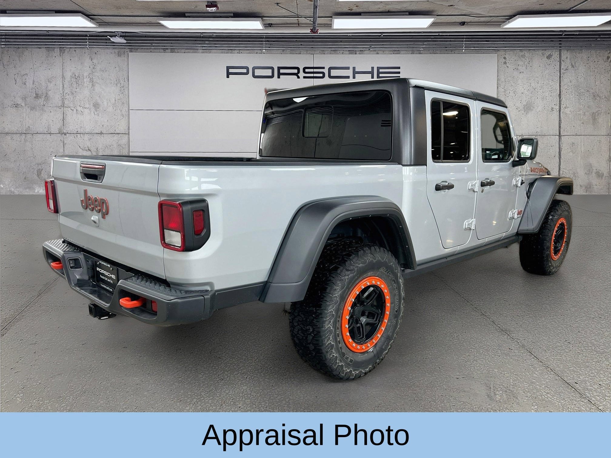 Used 2023 Jeep Gladiator Mojave w/ Cold Weather Group AWD/4WD image 9