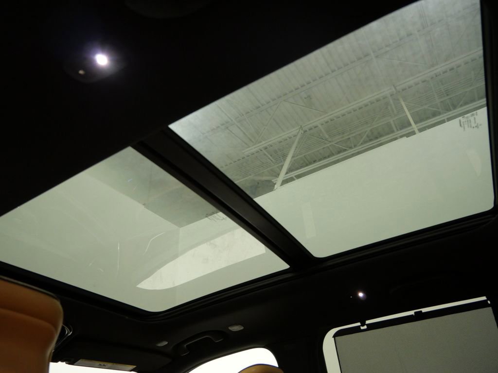 Used 2022 Jeep Grand Cherokee Summit w/ Adv Protech Group IV image 4