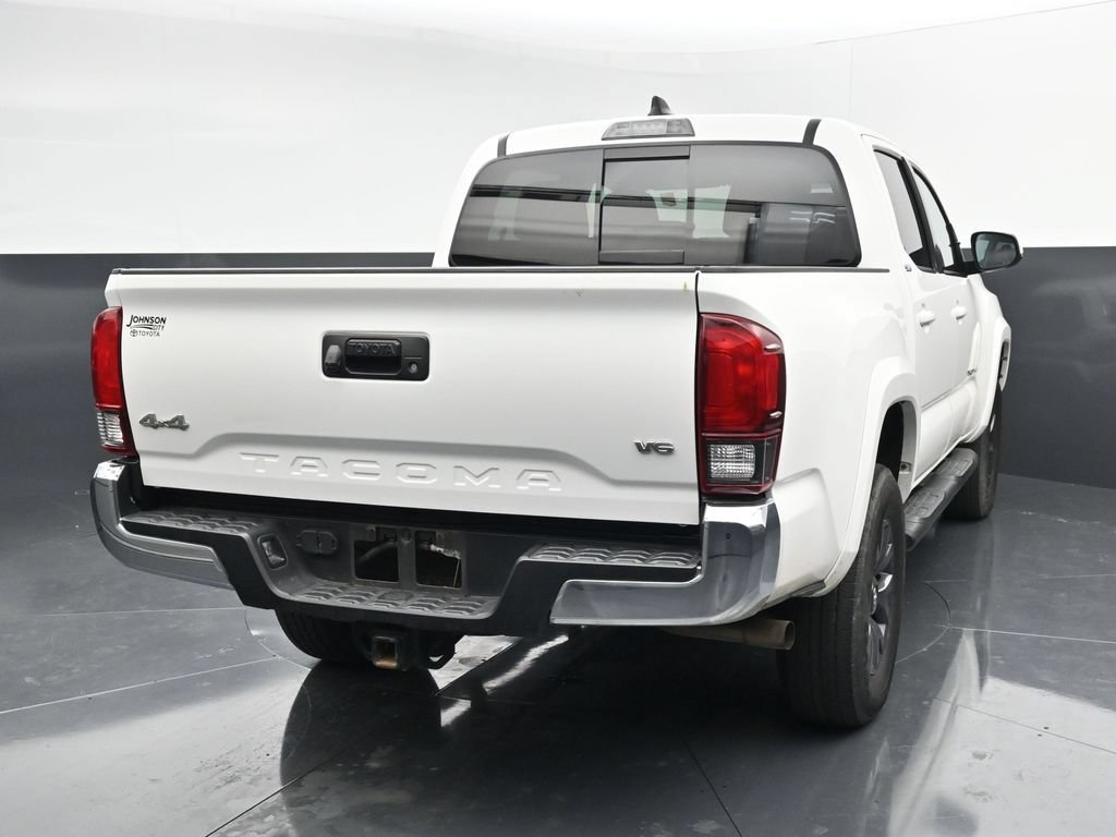 Used 2023 Toyota Tacoma SR5 AWD/4WD image 6