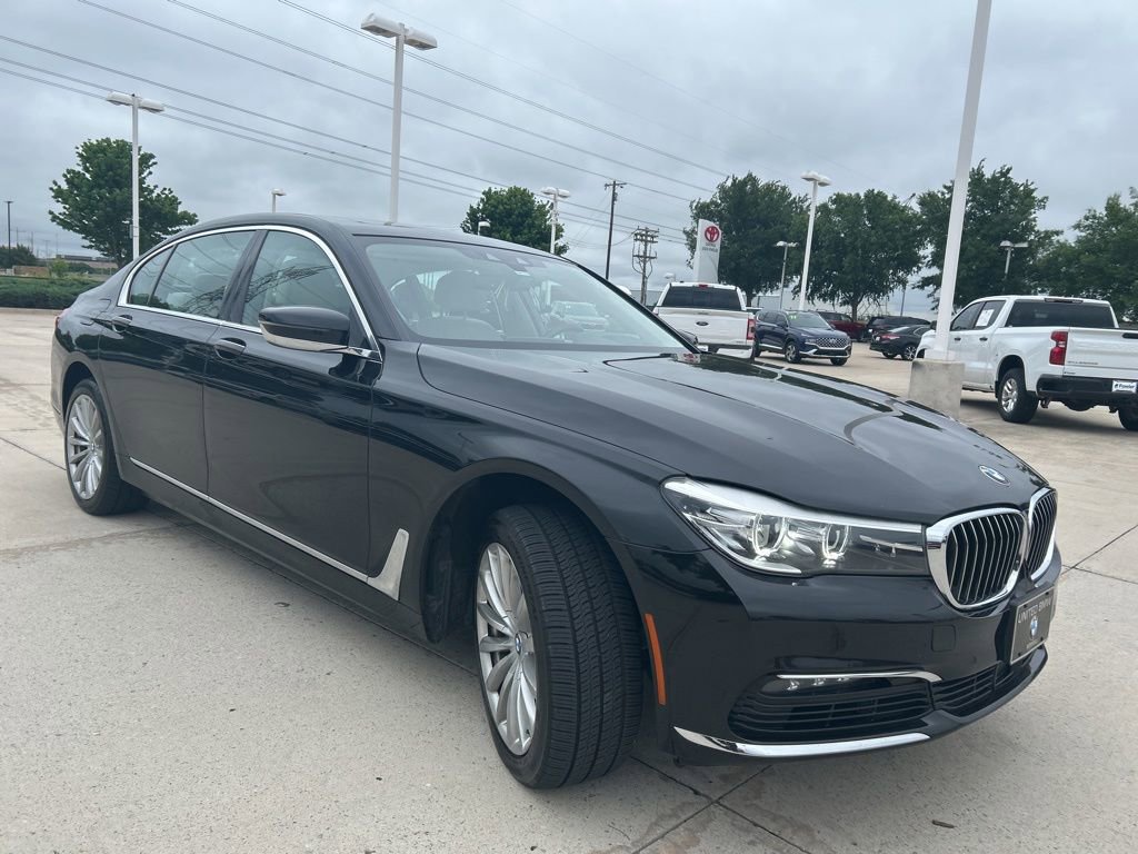 Used 2018 BMW 740i xDrive w/ Executive Package AWD/4WD image 3