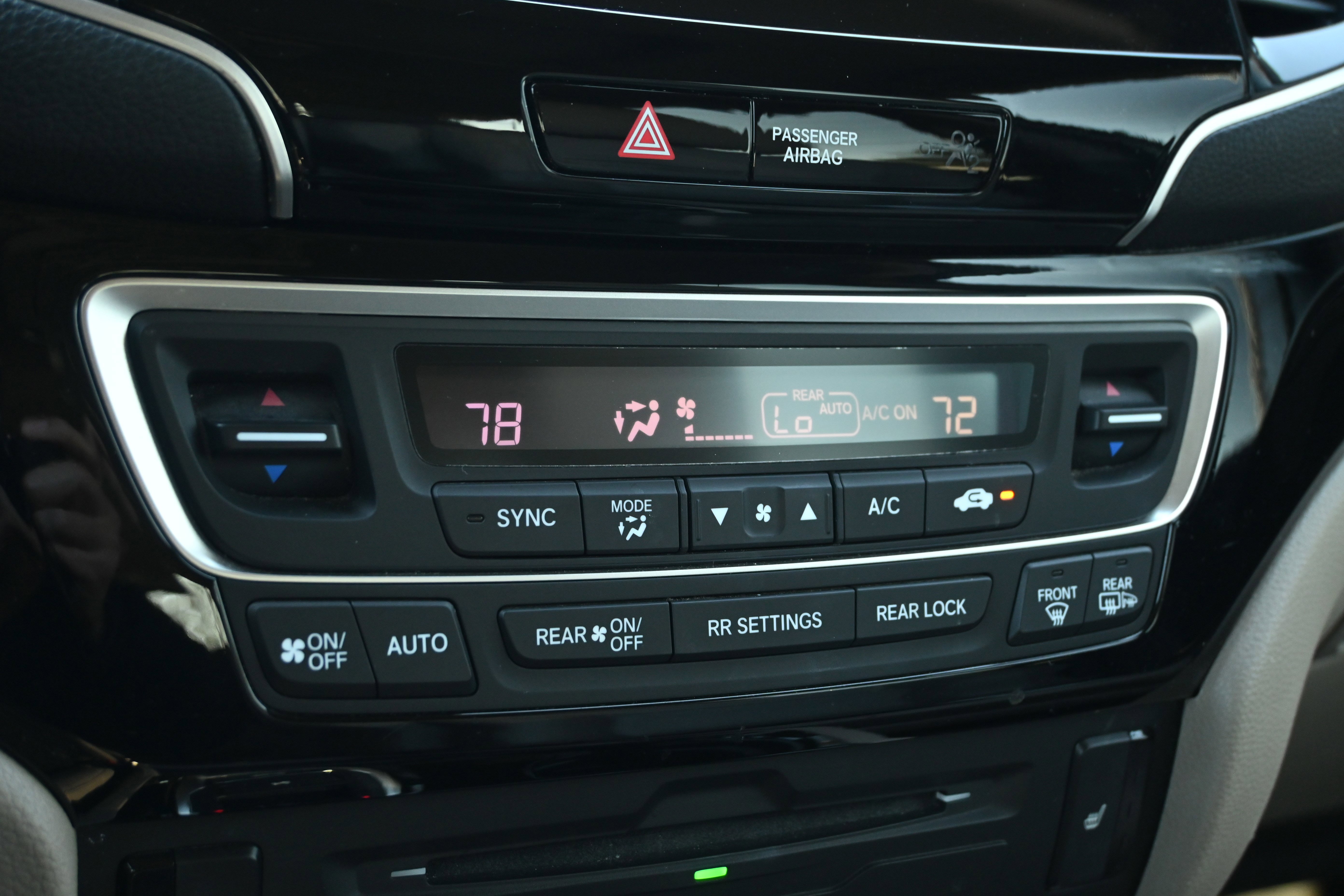 Used 2020 Honda Pilot Touring image 45