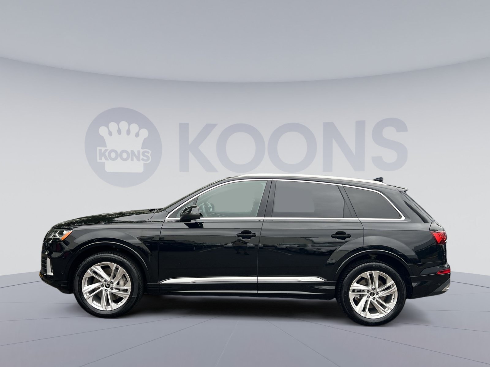 Used 2023 Audi Q7 2.0T Premium w/ Convenience Package AWD/4WD image 2