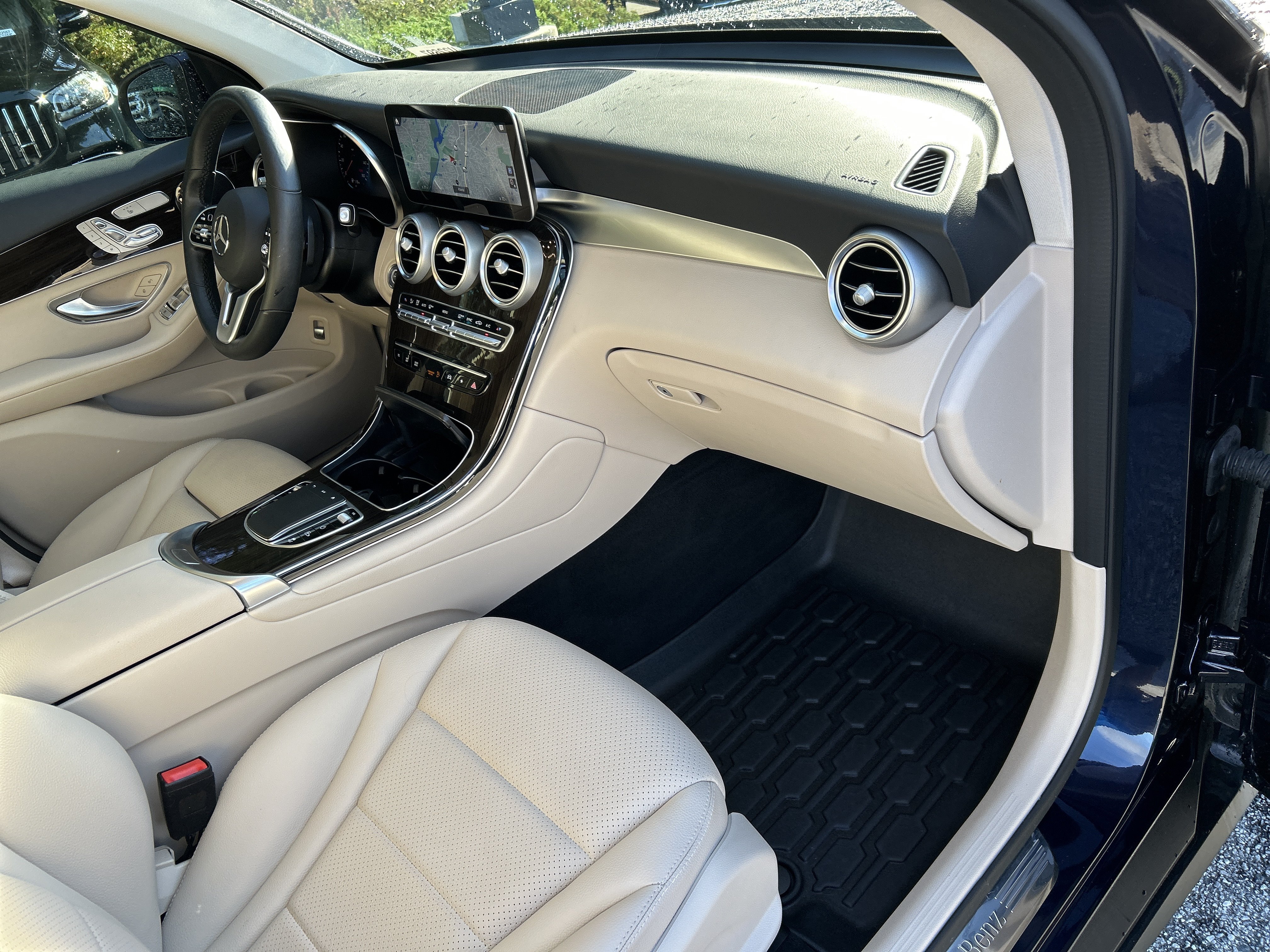 Certified 2021 Mercedes-Benz GLC 300 image 49