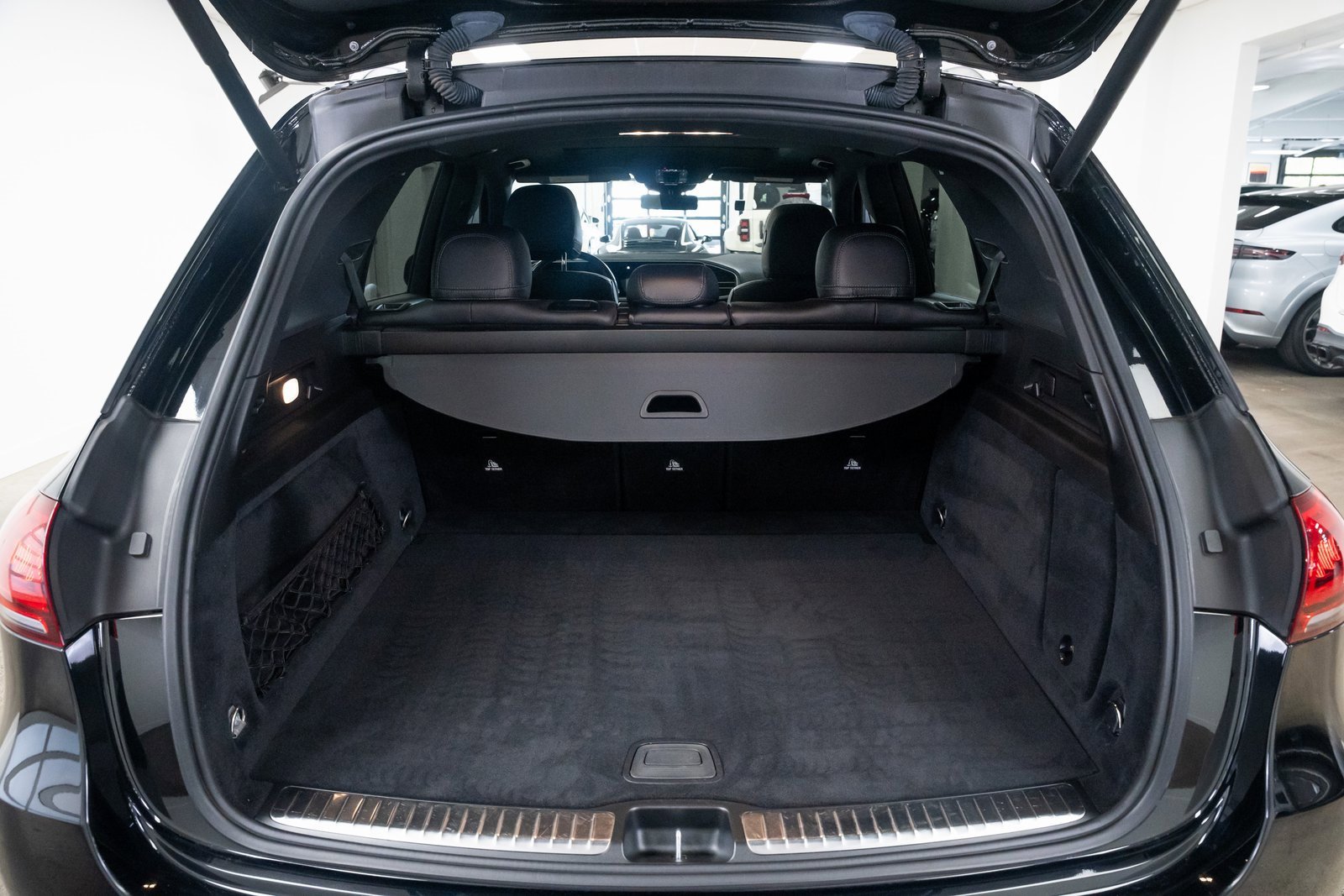 Used 2021 Mercedes-Benz GLE 350 4MATIC image 8