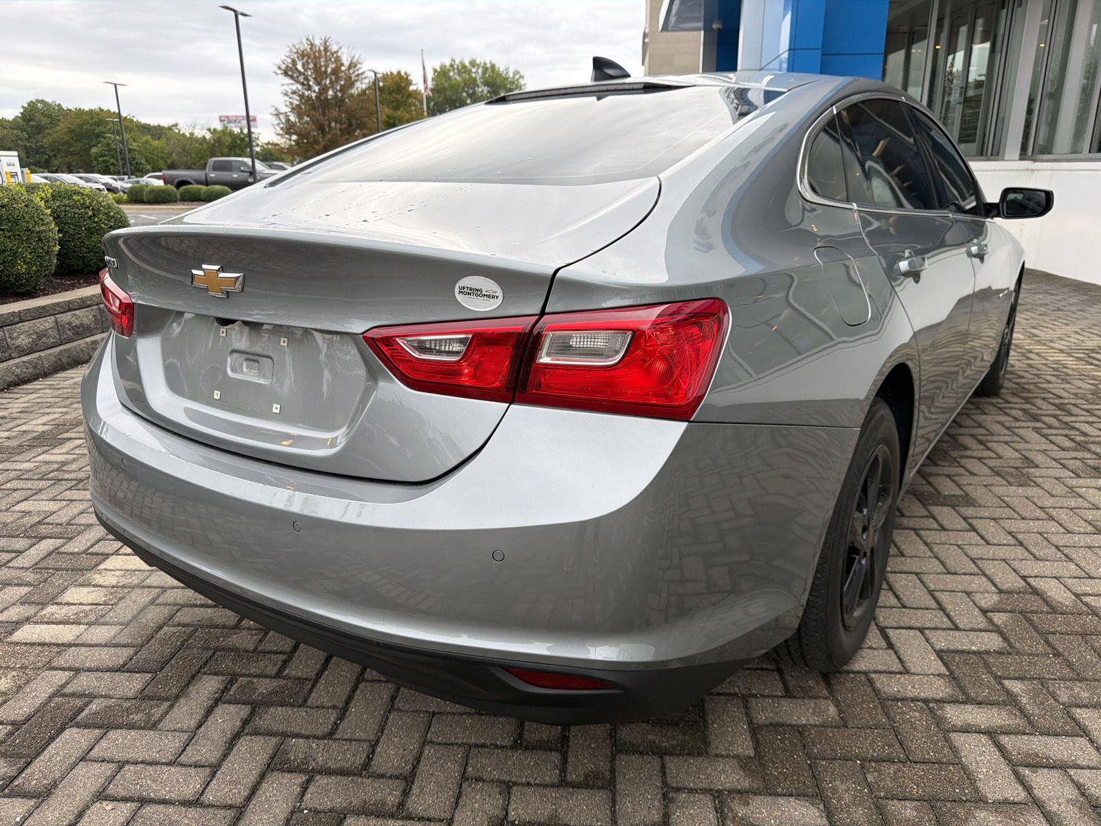 Used 2025 Chevrolet Malibu LS FWD image 5