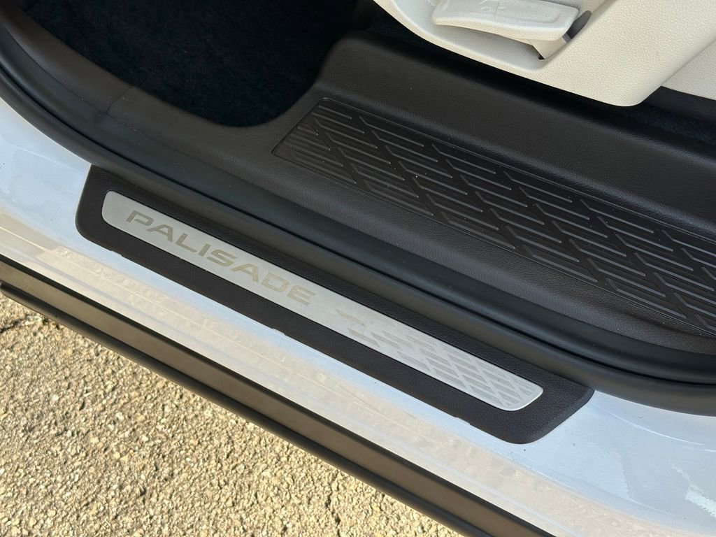 Used 2020 Hyundai Palisade Limited image 32