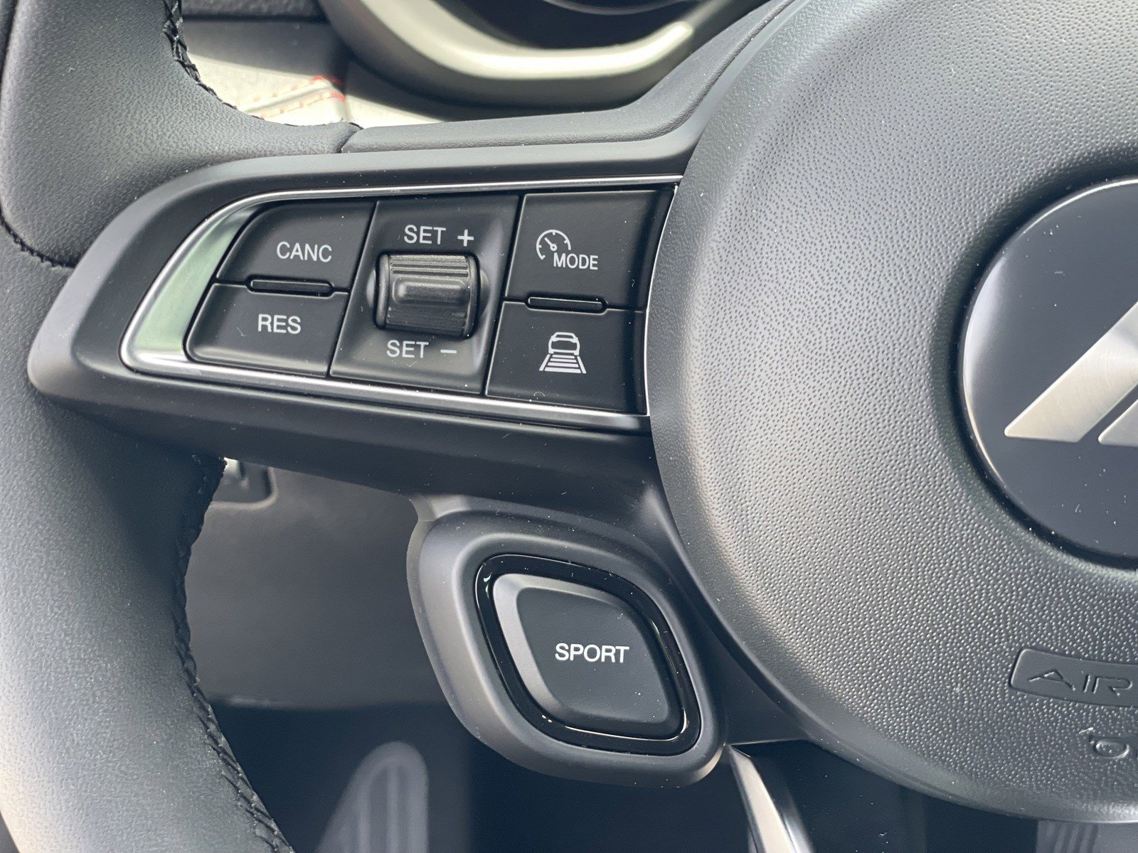 Used 2024 Dodge Hornet GT w/ GT Blacktop Package image 17