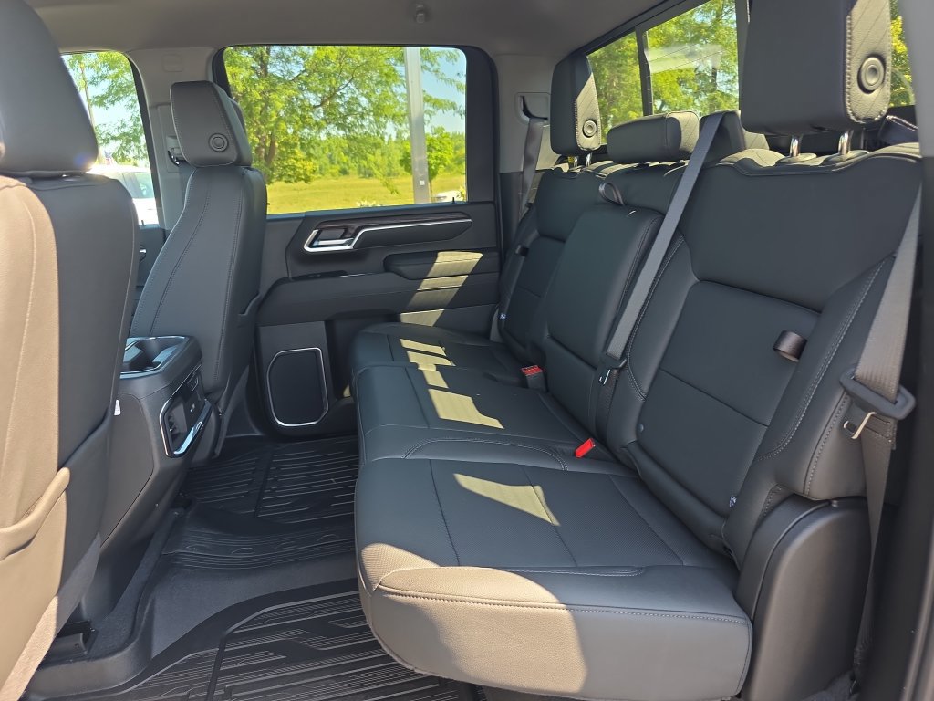 New 2026 GMC Sierra 2500 SLT w/ SLT Premium Package AWD/4WD image 26