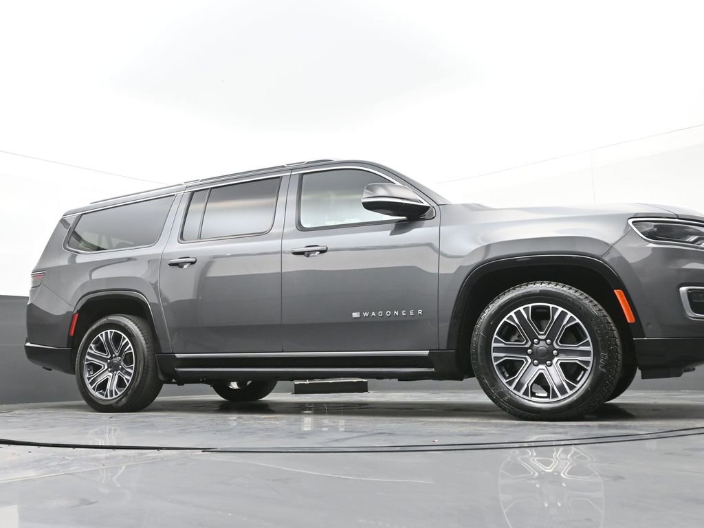 Used 2024 Jeep Wagoneer L Series II w/ Flexible Seating Group image 40