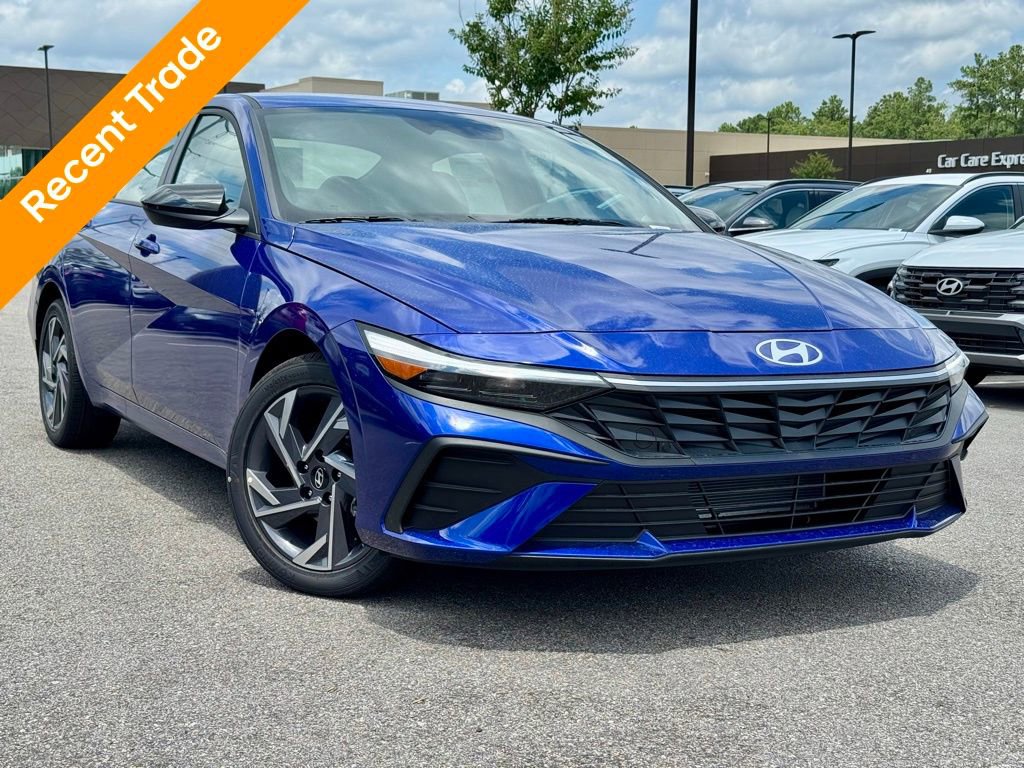 Certified 2025 Hyundai Elantra Sport