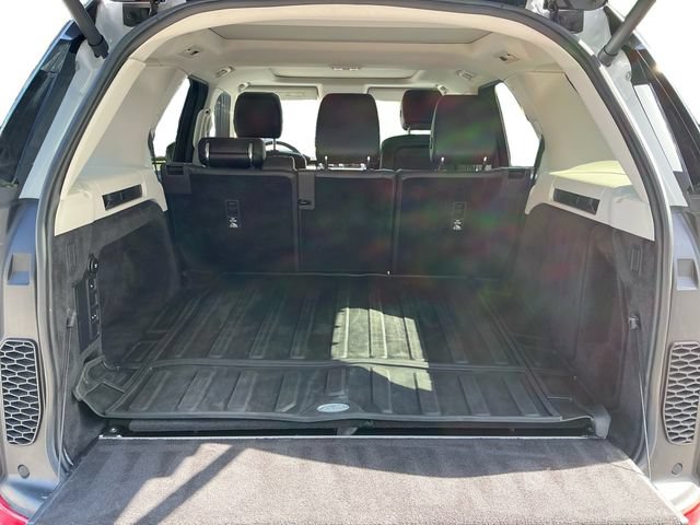 Used 2020 Land Rover Discovery SE AWD/4WD image 19