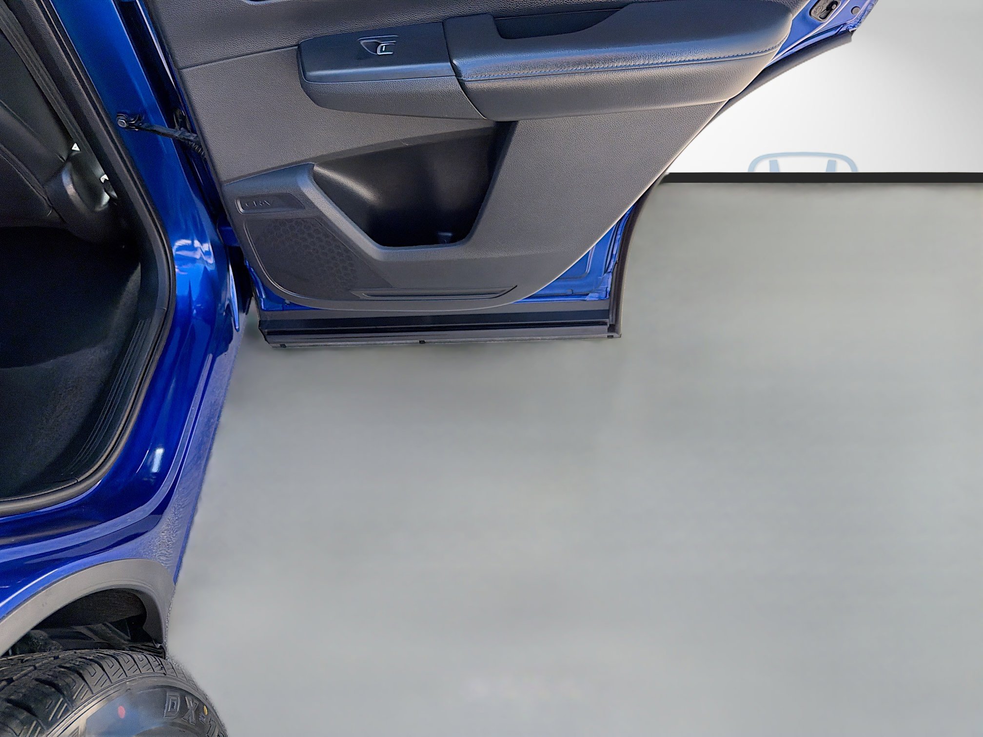 Used 2023 Honda CR-V EX-L image 30