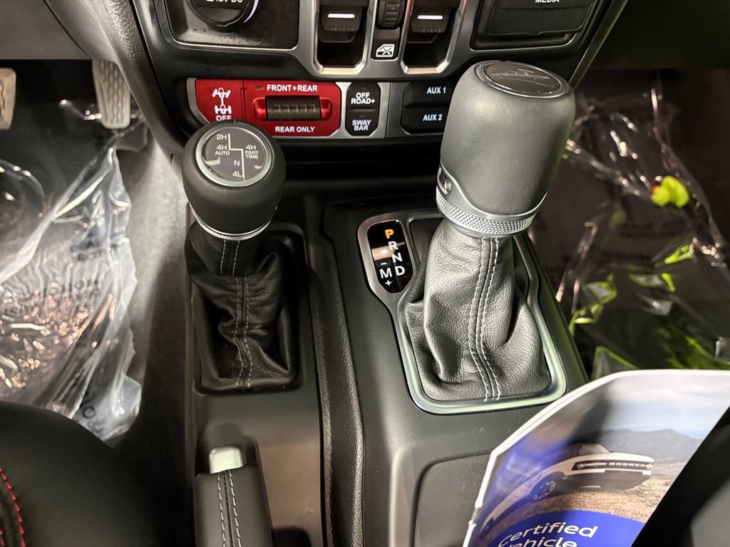 Used 2025 Jeep Gladiator Rubicon AWD/4WD image 20