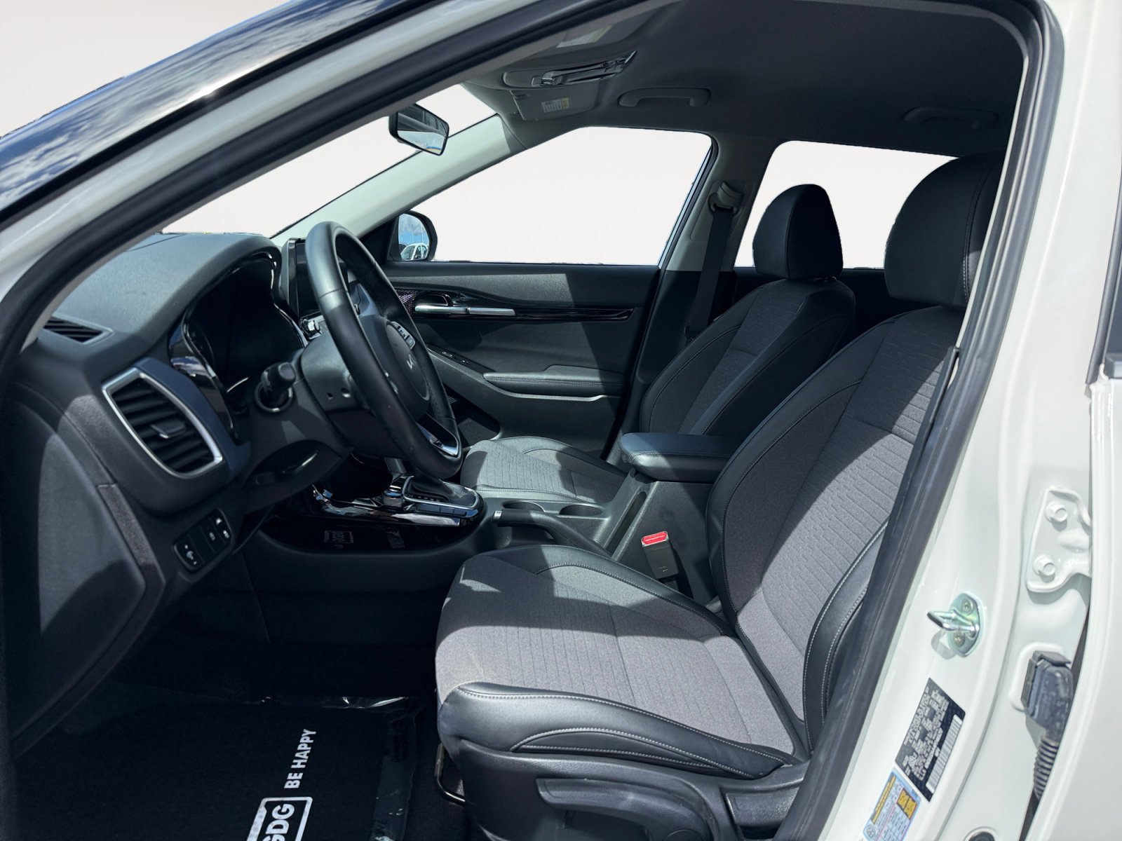 Used 2023 Kia Seltos S w/ Navigation Package image 10