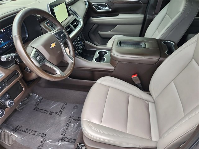 Used 2022 Chevrolet Tahoe LT w/ Luxury Package AWD/4WD image 4