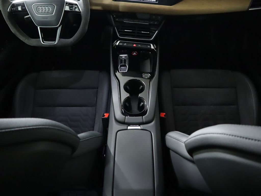 Certified 2023 Audi e-tron GT Premium Plus image 17