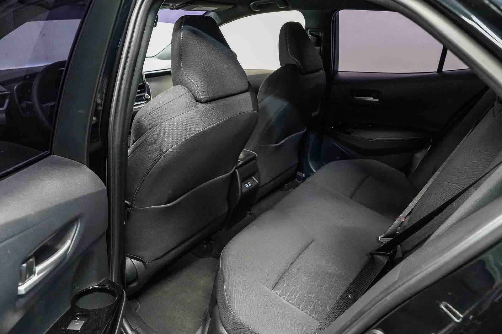 Used 2025 Toyota Corolla SE w/ SE Package FWD image 18