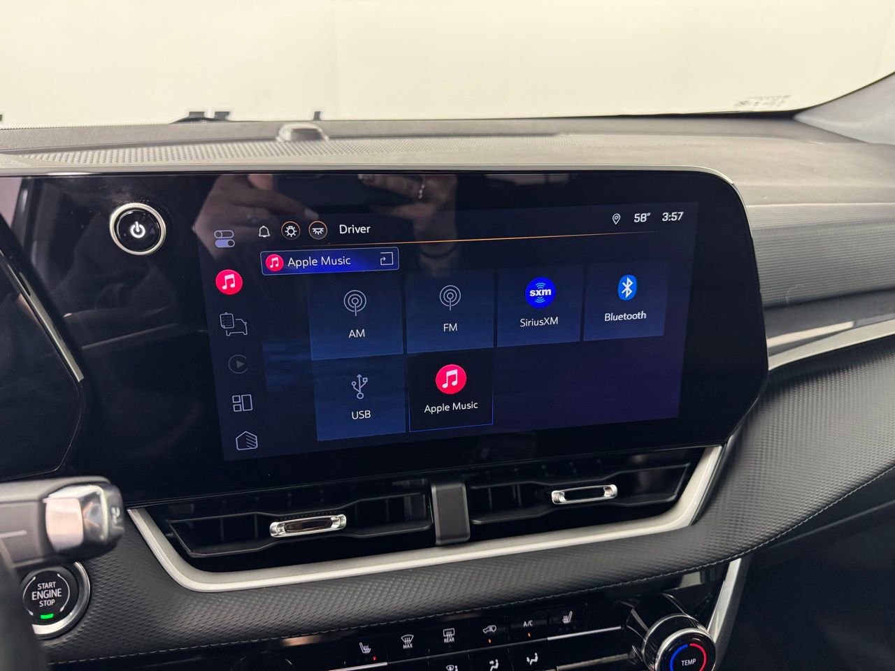 Used 2026 Chevrolet Equinox LT w/ Midnight Edition image 15