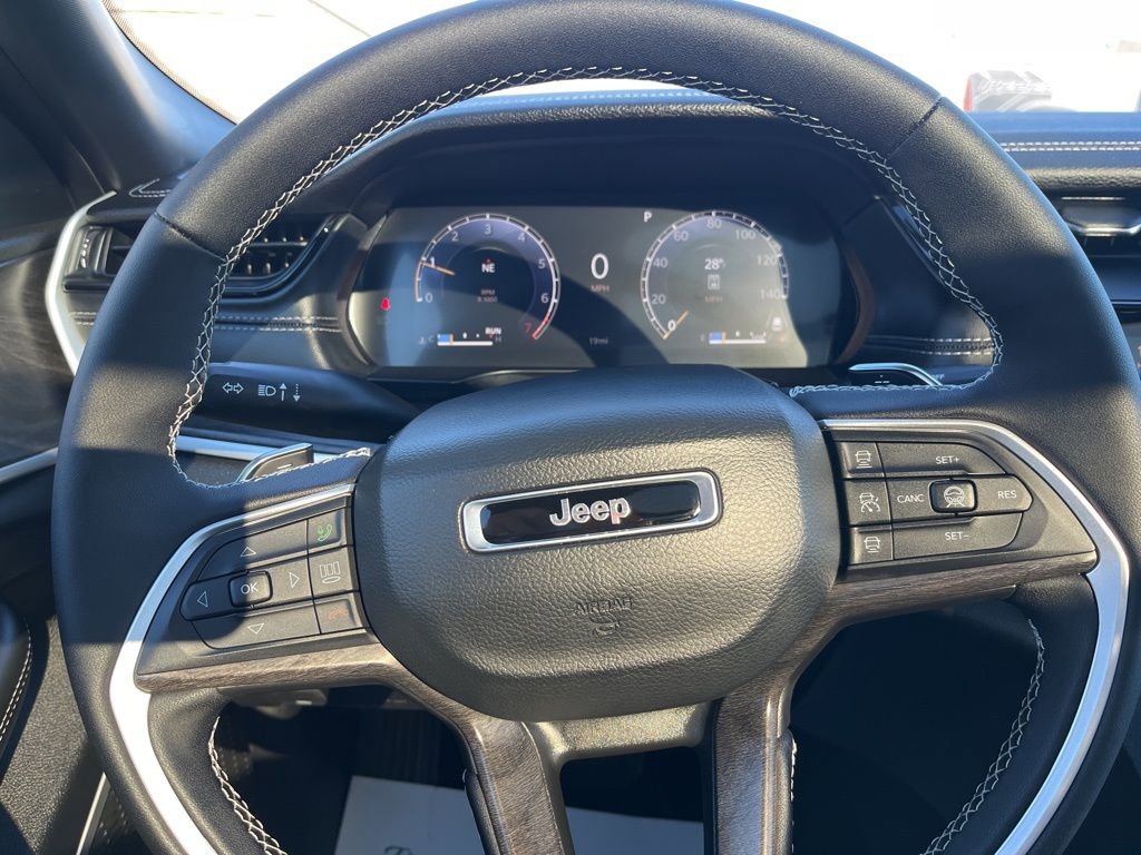 New 2026 Jeep Grand Cherokee Limited image 19