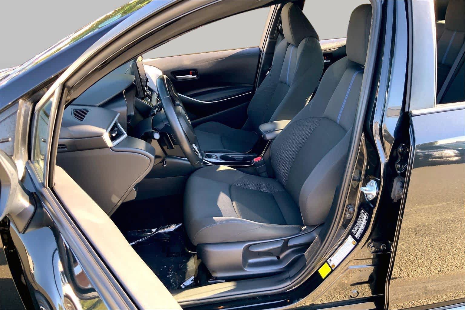 Used 2022 Toyota Corolla SE w/ Carpet Mat Package (TMS) FWD image 8
