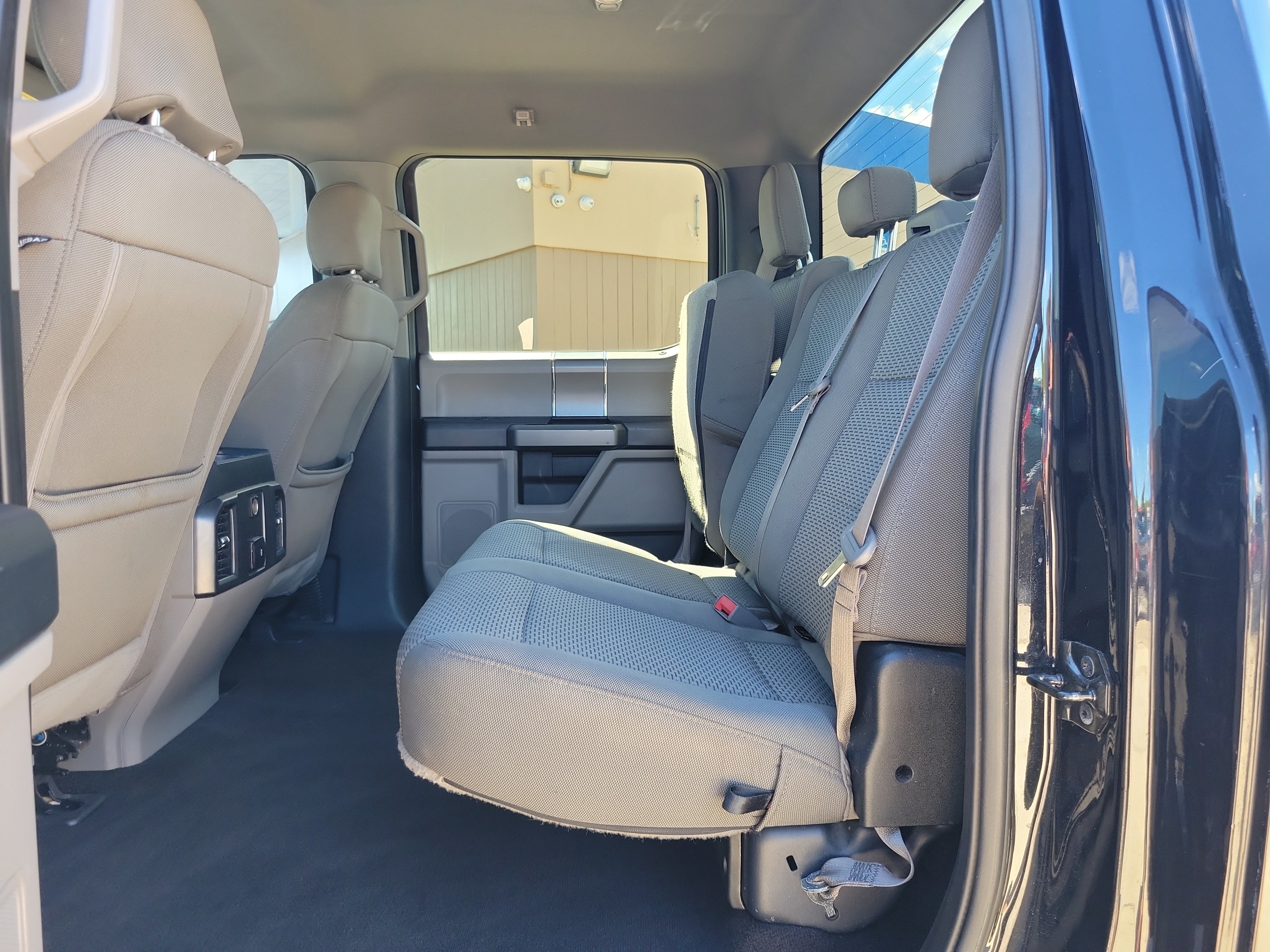 Used 2019 Ford F150 XLT w/ Equipment Group 302A Luxury RWD image 8