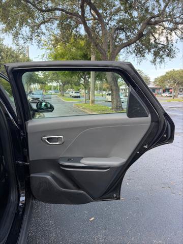 Used 2025 Kia K4 FWD image 18
