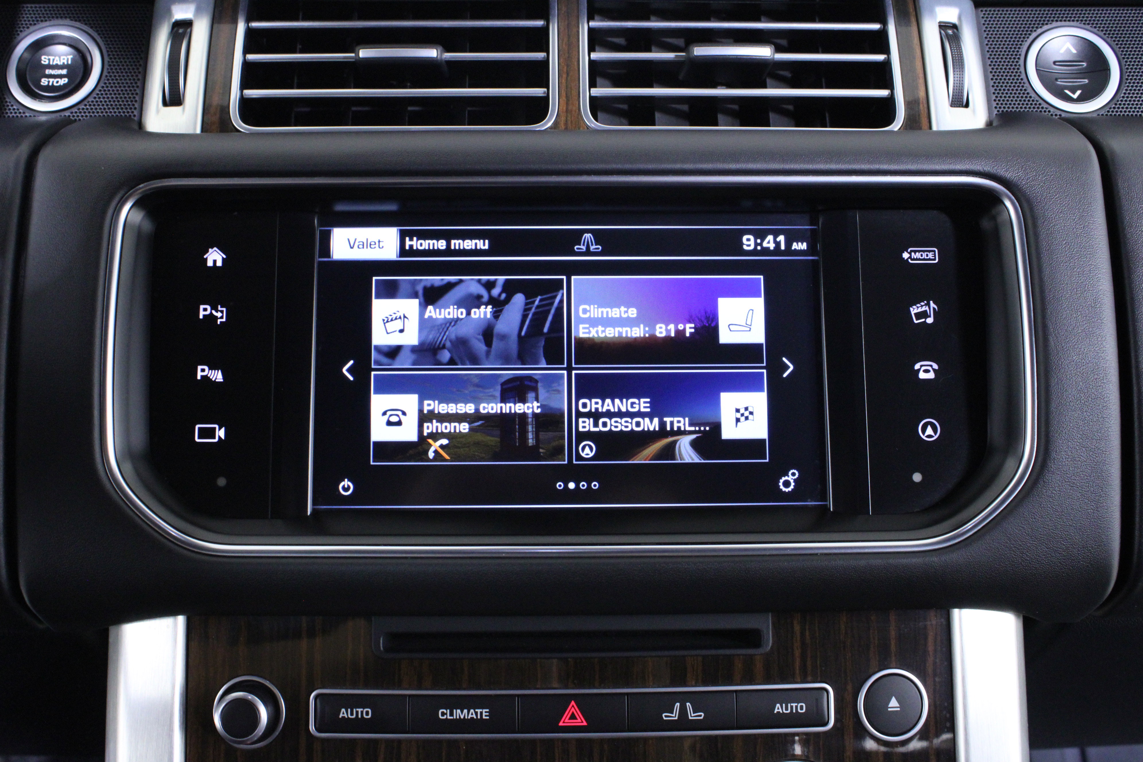 Used 2016 Land Rover Range Rover HSE image 28