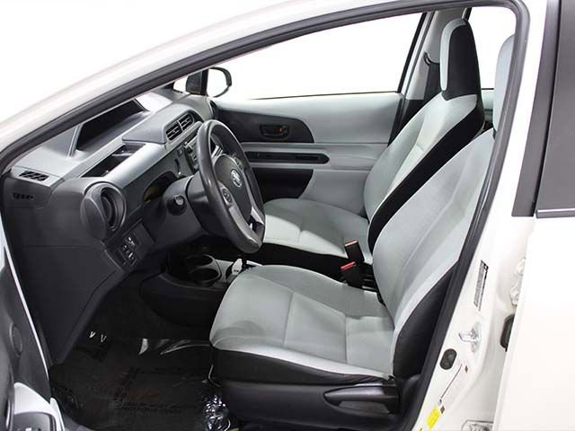 Used 2014 Toyota Prius C One FWD image 10