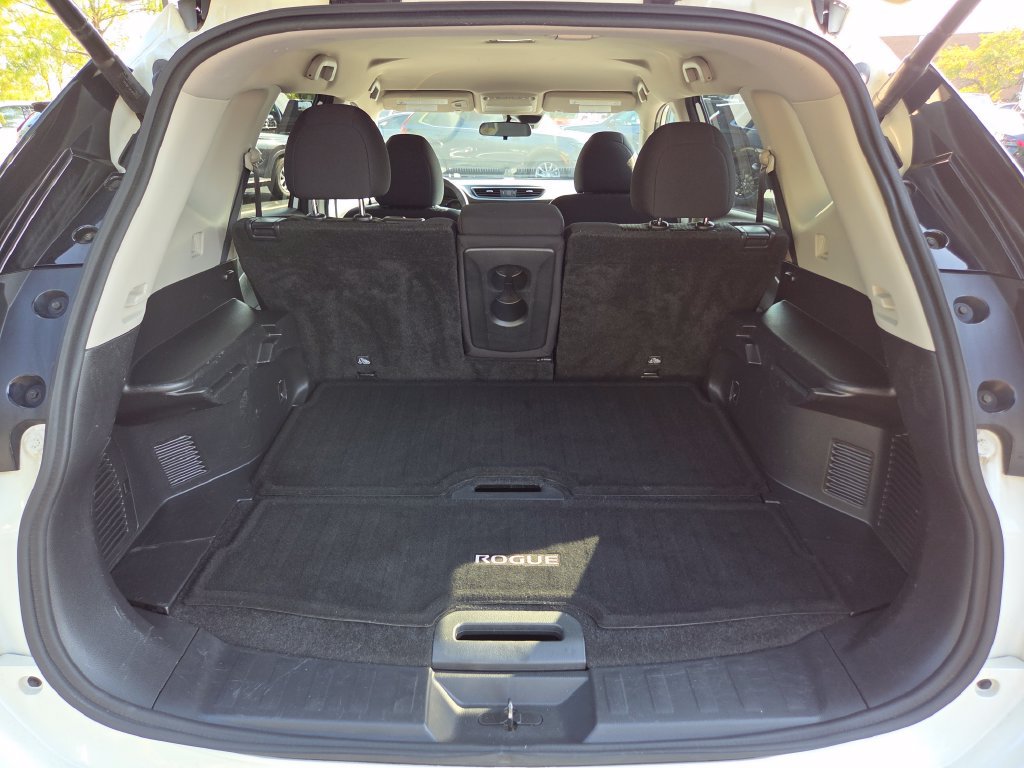 Used 2019 Nissan Rogue SV AWD/4WD image 24