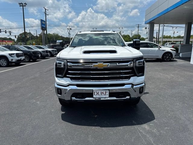 New 2026 Chevrolet Silverado 2500 LTZ w/ LTZ Plus Package AWD/4WD image 16