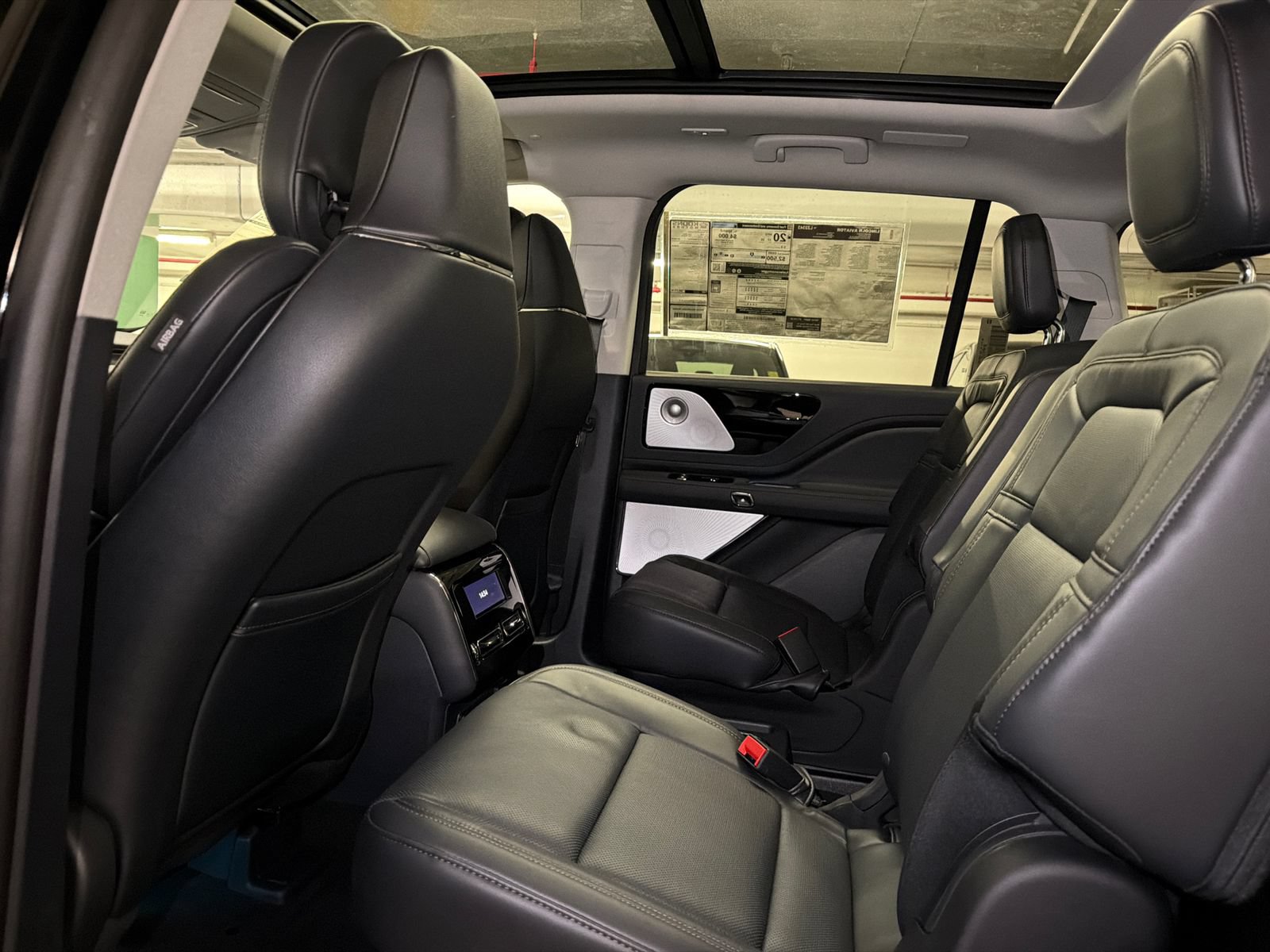 New 2026 Lincoln Aviator Reserve w/ Luxury Package AWD/4WD image 23