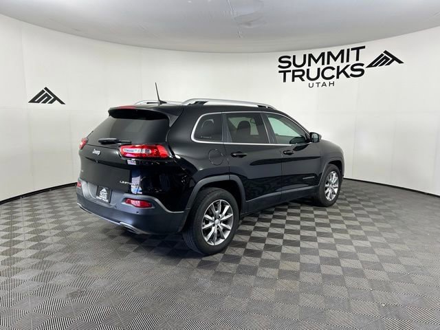 Used 2018 Jeep Cherokee Limited AWD/4WD image 5