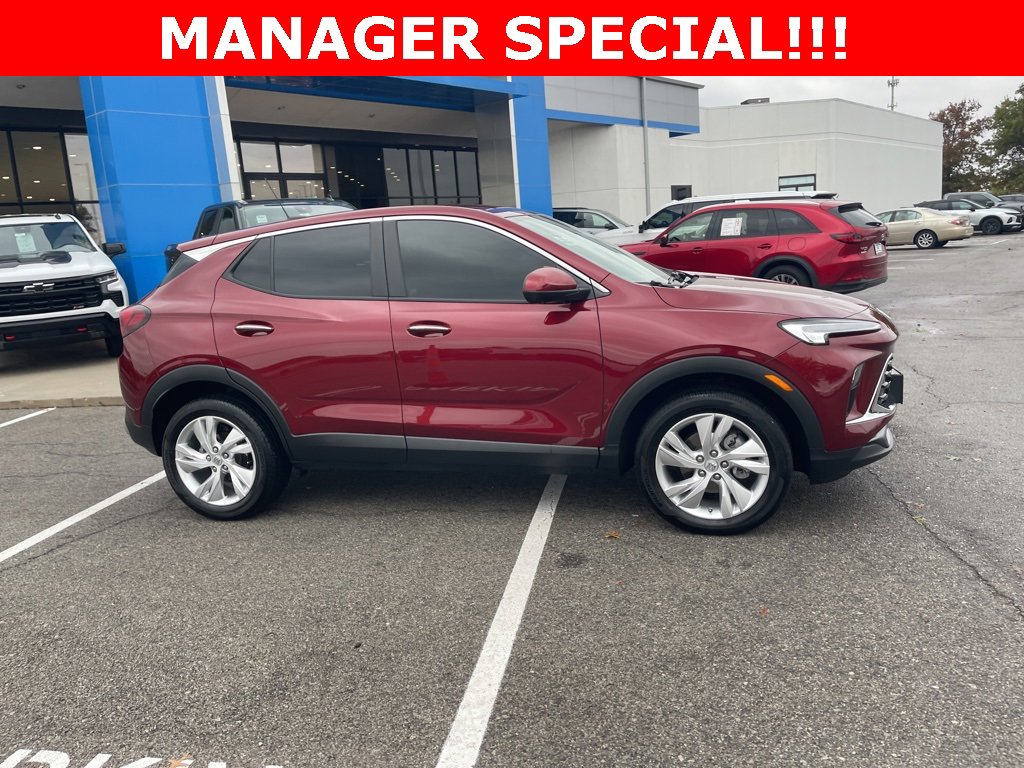 Certified 2024 Buick Encore GX Preferred w/ Advanced Technology Package image 2