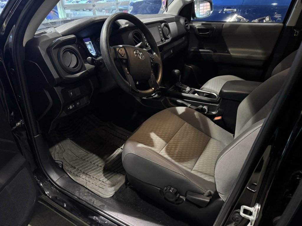 Used 2023 Toyota Tacoma SR image 5